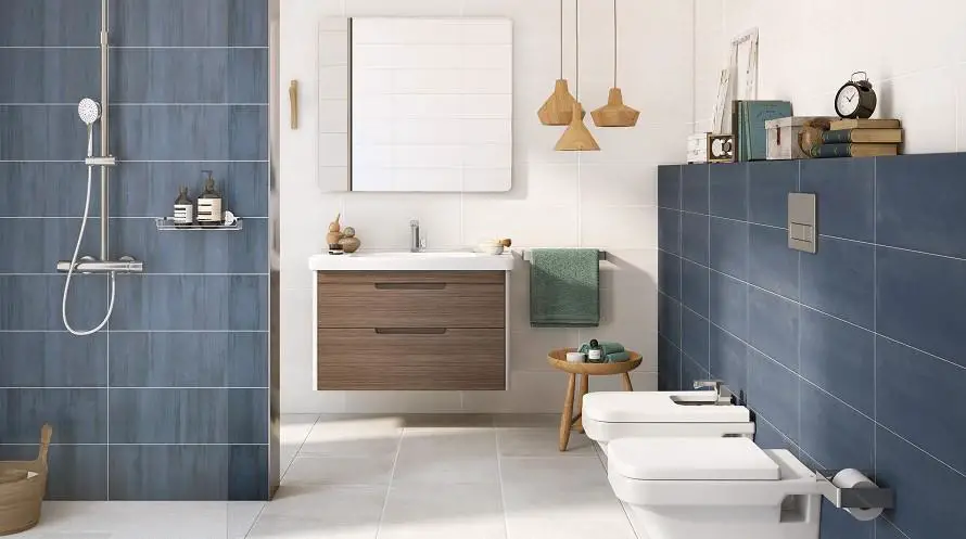 colour goes with beige bathroom tiles